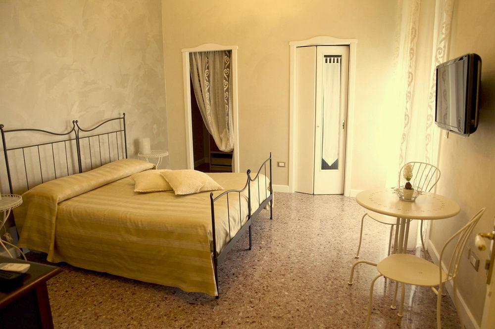 A Class Lecce Extérieur photo